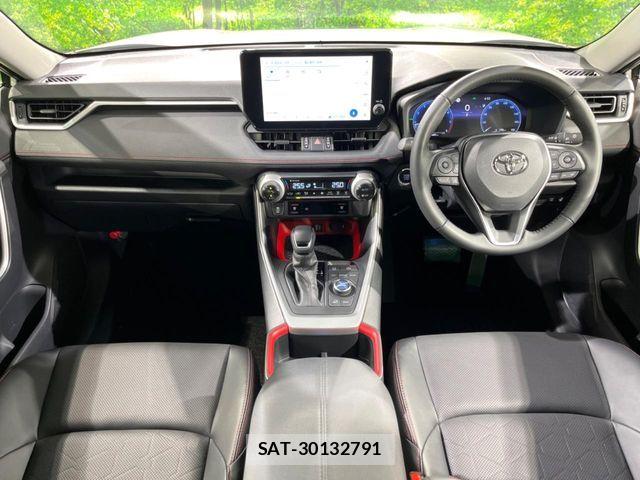 Toyota RAV4 2024-10 8781796-1