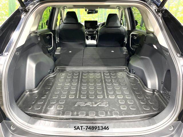 Toyota RAV4 2023-08 8781798-10