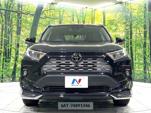Toyota RAV4 2023-08 8781798-14