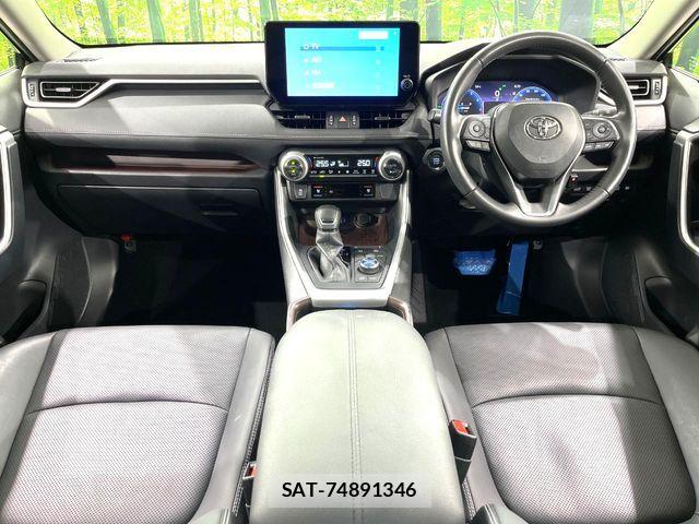 Toyota RAV4 2023-08 8781798-1