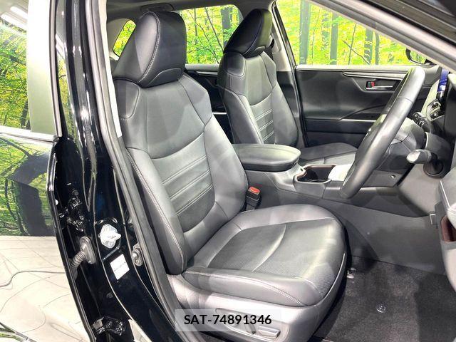 Toyota RAV4 2023-08 8781798-8