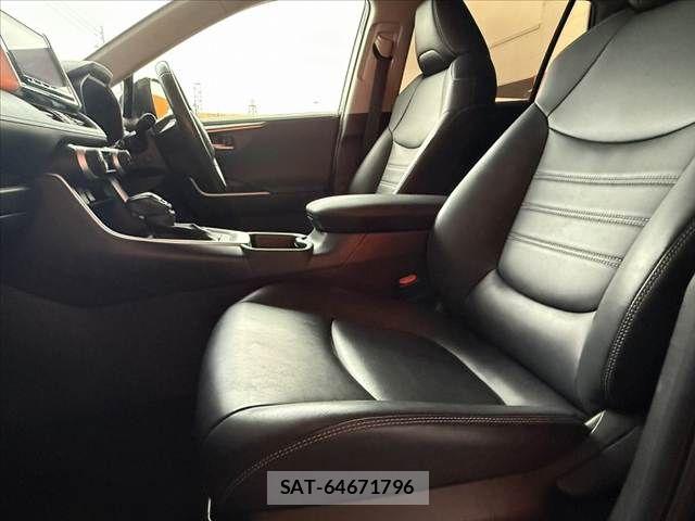 Toyota RAV4 2019-12 8781812-16