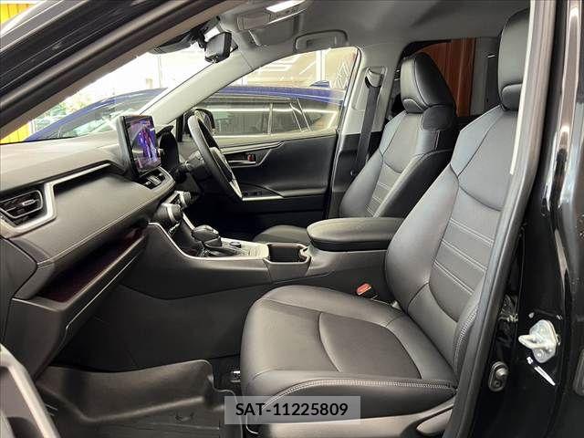 Toyota RAV4 2025-03 8797292-16