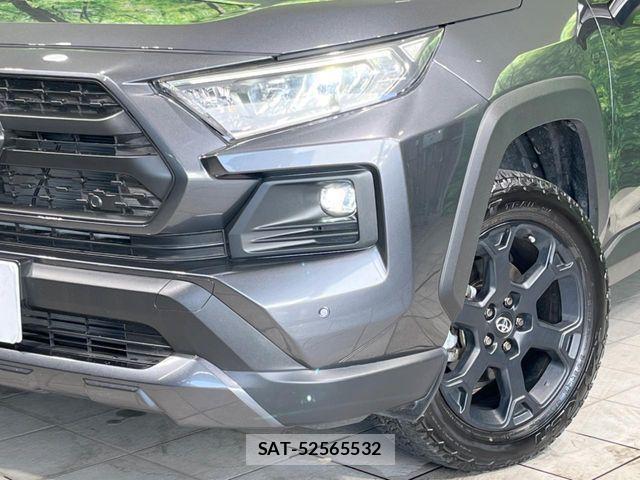 Toyota RAV4 2022-09 8797297-11