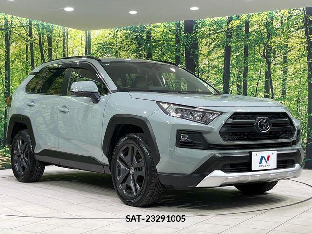 Toyota RAV4 2023-03 8797294-18