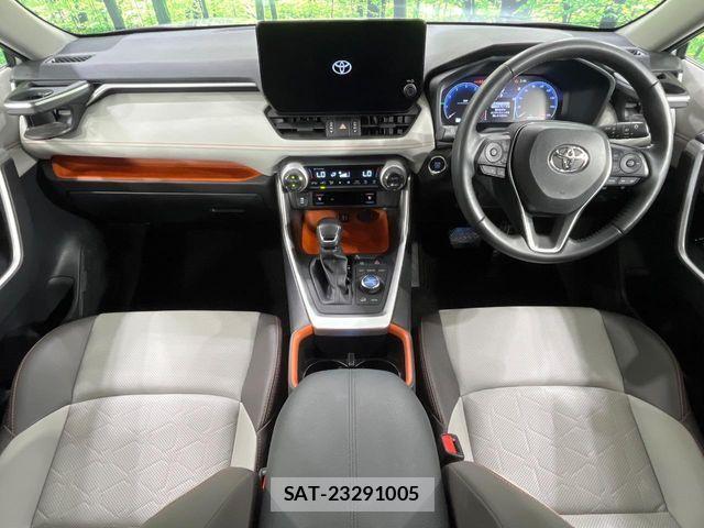 Toyota RAV4 2023-03 8797294-1
