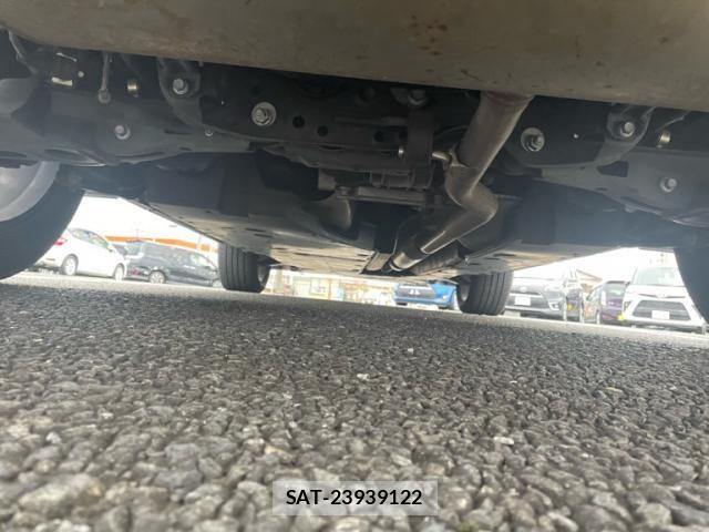 Toyota RAV4 2019-05 8831278-10