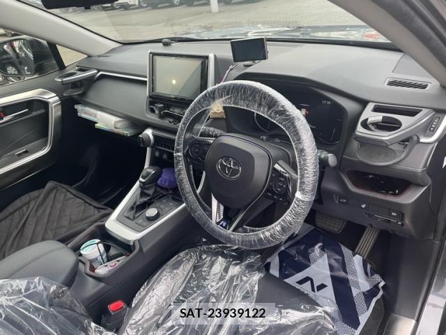 Toyota RAV4 2019-05 8831278-13