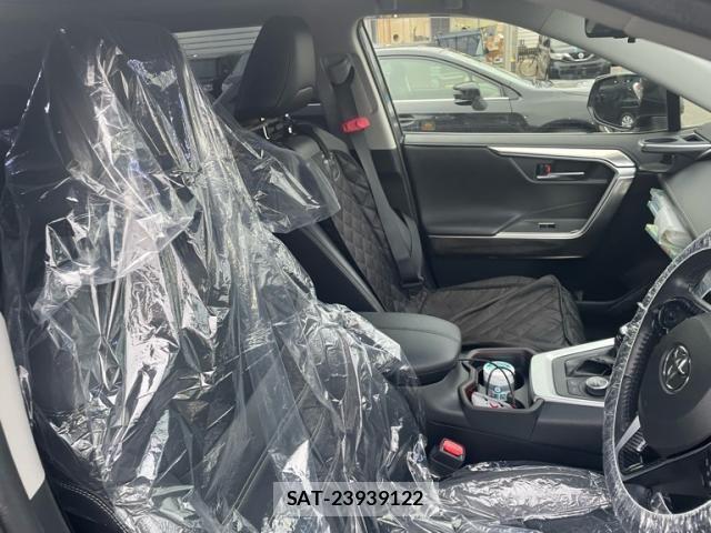 Toyota RAV4 2019-05 8831278-14