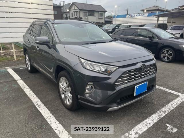 Toyota RAV4 2019-05 8831278-1