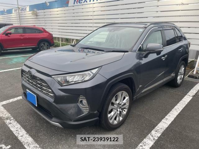 Toyota RAV4 2019-05 8831278-2