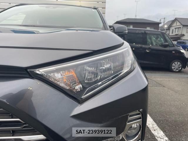 Toyota RAV4 2019-05 8831278-5