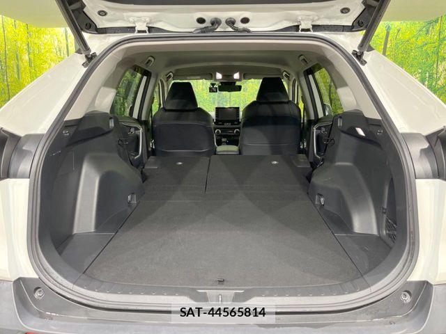 Toyota RAV4 2022-07 8831275-9