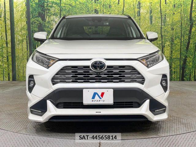 Toyota RAV4 2022-07 8831275-13