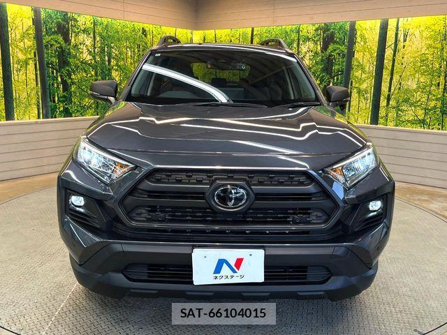 Toyota RAV4 2024-03 8831267-13