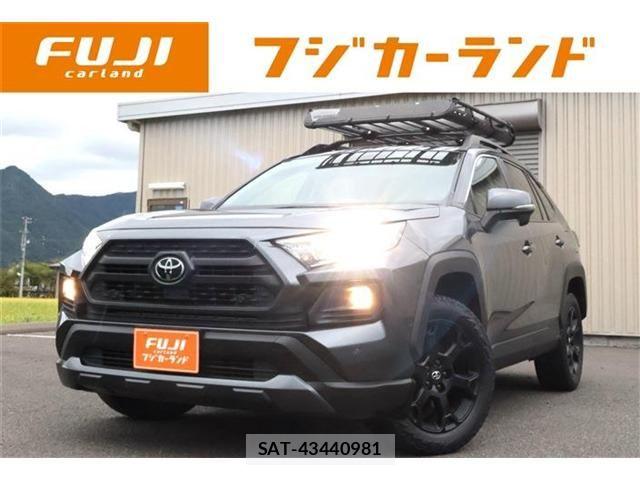 Toyota RAV4 2021-03 8831274-0