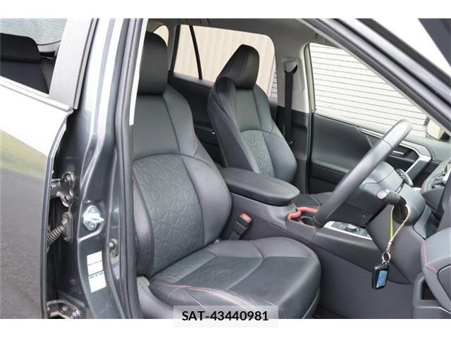 Toyota RAV4 2021-03 8831274-10