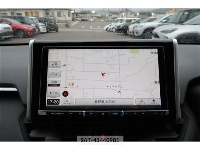 Toyota RAV4 2021-03 8831274-2