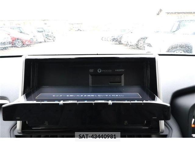 Toyota RAV4 2021-03 8831274-29