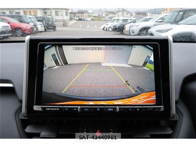 Toyota RAV4 2021-03 8831274-3