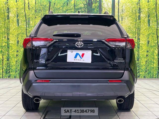 Toyota RAV4 2021-05 8831276-14
