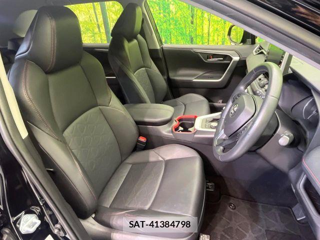 Toyota RAV4 2021-05 8831276-7