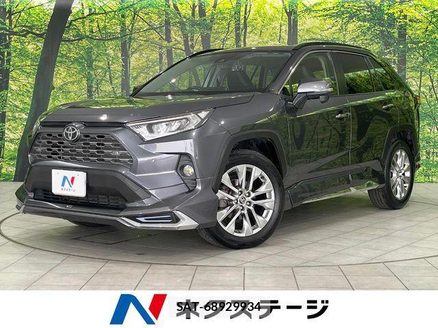 Toyota RAV4 2019-04 8831280-0
