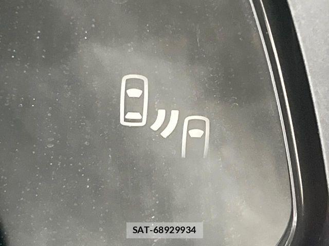 Toyota RAV4 2019-04 8831280-9