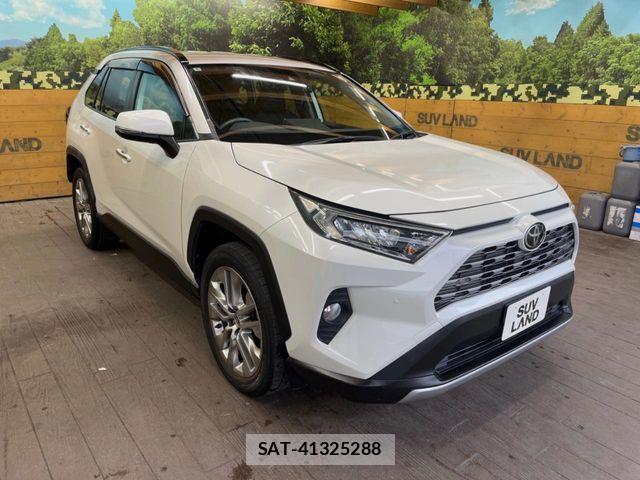 Toyota RAV4 2020-08 8831279-17