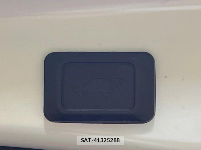 Toyota RAV4 2020-08 8831279-8