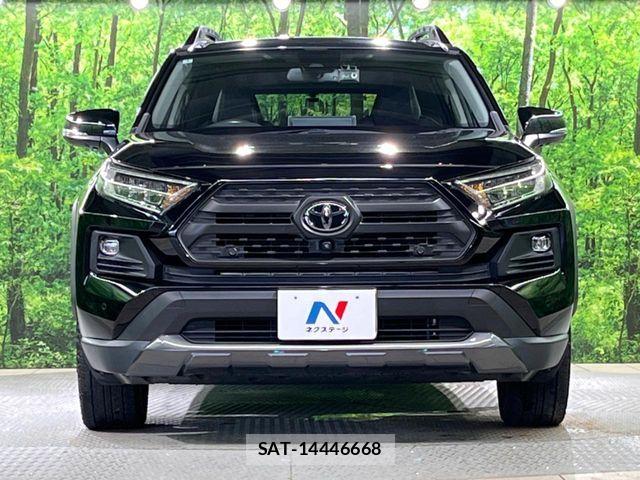 Toyota RAV4 2022-04 8850494-13