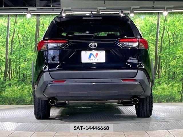 Toyota RAV4 2022-04 8850494-14