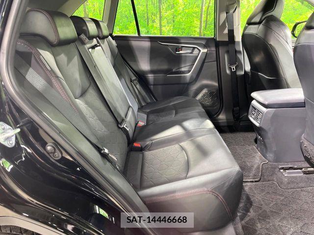 Toyota RAV4 2022-04 8850494-8