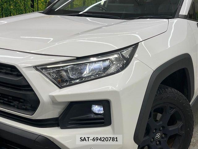 Toyota RAV4 2022-12 8849675-11