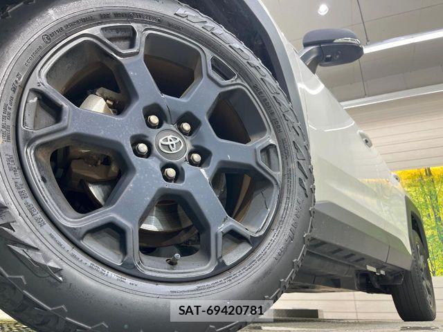Toyota RAV4 2022-12 8849675-12
