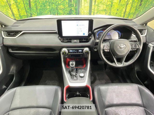 Toyota RAV4 2022-12 8849675-1