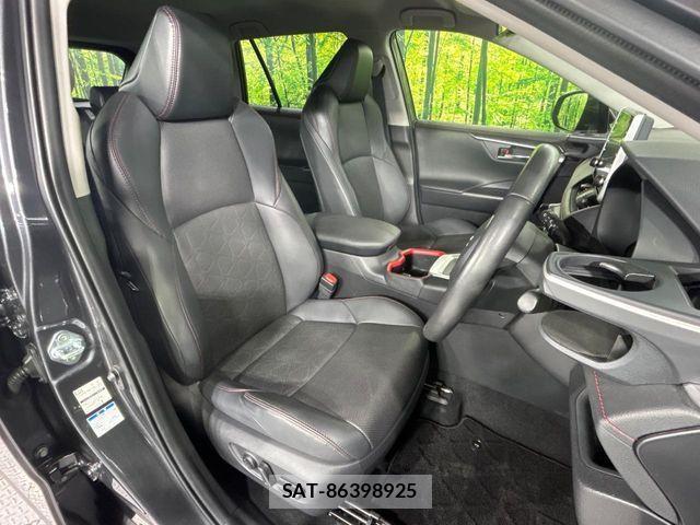 Toyota RAV4 2022-04 8850492-10