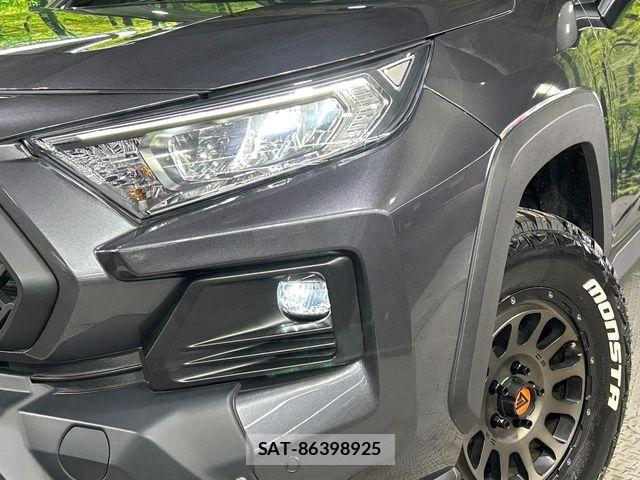 Toyota RAV4 2022-04 8850492-13