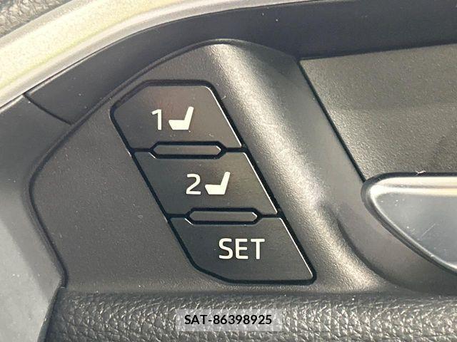 Toyota RAV4 2022-04 8850492-6