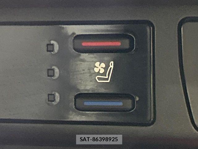 Toyota RAV4 2022-04 8850492-7