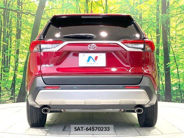 Toyota RAV4 2022-03 8850498-14