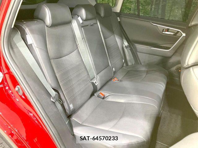 Toyota RAV4 2022-03 8850498-8