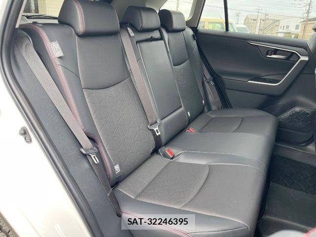 Toyota RAV4 2025-10 8850487-13