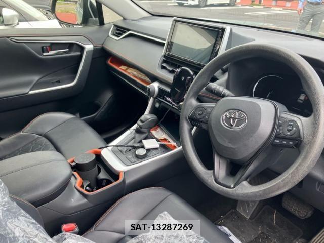Toyota RAV4 2019-04 8850501-11