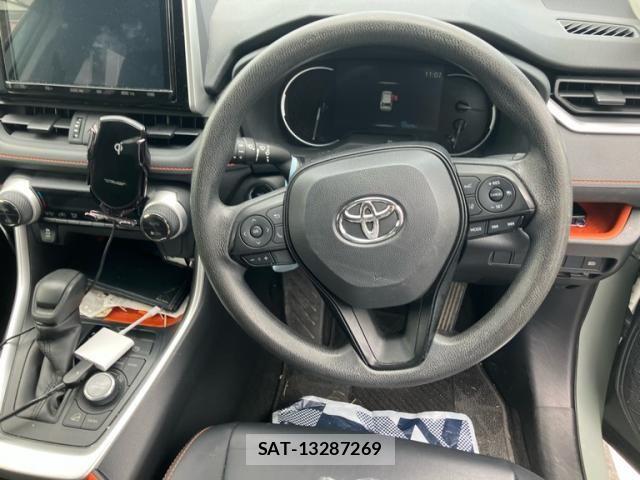 Toyota RAV4 2019-04 8850501-12