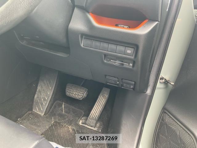 Toyota RAV4 2019-04 8850501-13