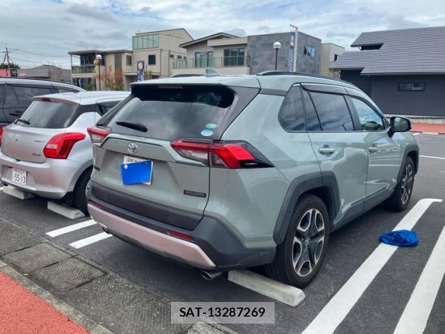 Toyota RAV4 2019-04 8850501-8