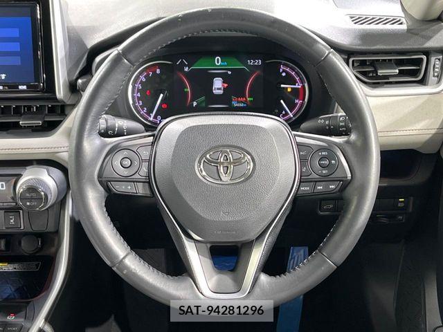Toyota RAV4 2019-06 8850496-10
