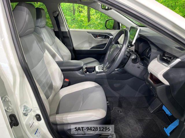 Toyota RAV4 2019-06 8850496-7