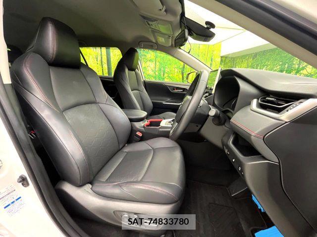Toyota RAV4 2022-08 8849554-7